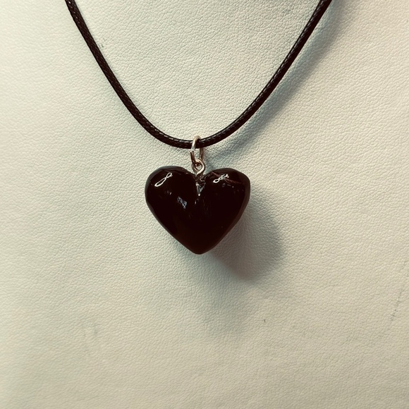 2/$20 Black Heart Pendant w/Gold Tone Bail Small in Size Small Scratch - Picture 3 of 13